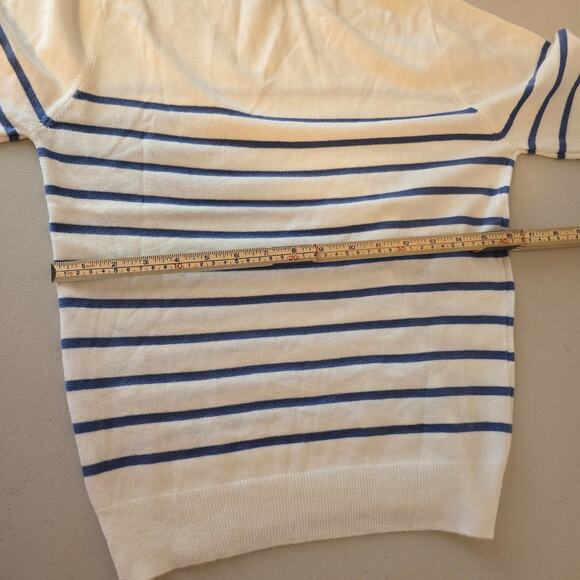 Unbranded Sweater Women's Small White with Blue Stripes Crew Neck NWOT - Picture 14 of 16